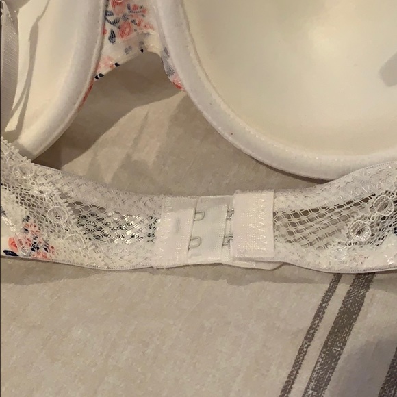 Laura Ashley Bra and Panty Set - Picture 3 of 6